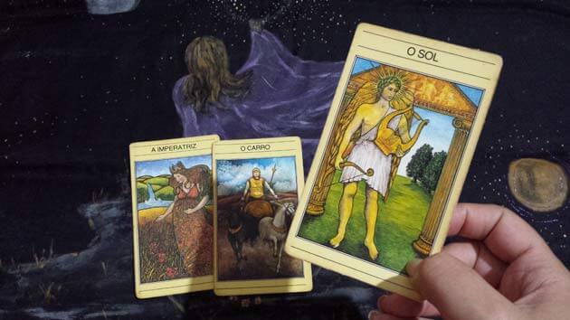 Tarot não é adivinhação quer entender o tarot como usar o tarot veja tudo sobre tarot