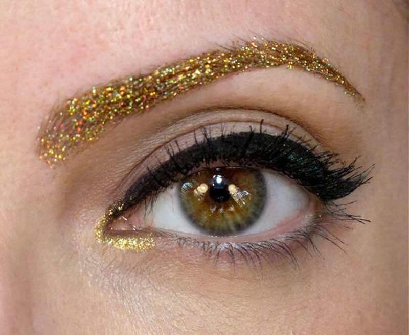 Maquiagem com glitter para o carnaval veja muitas inspirações de make com glitter, aprenda como colocar o glitter no rosto