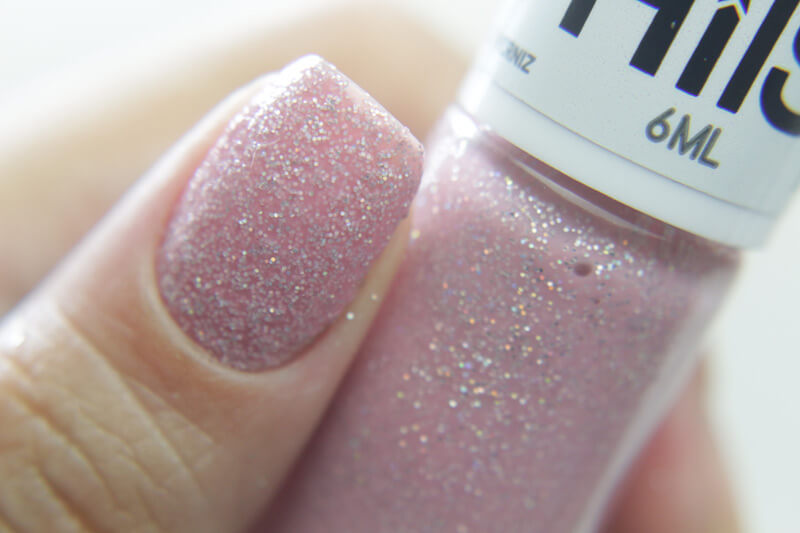 Esmalte com glitter Coleção Glitter Holográfico Hits - Neste post você verá o teste de TODAS as cores desta nova coleção. 10 esmaltes com glitter para você se apaixonar. VEM VER.