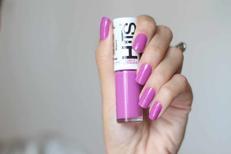 Esmalte Roxo - Biquini Specialitta - confira todos os detalhes sobre o esmalte biquini que faz parte da nova coleção Delicias de Verão da Speciallitá - Hits.