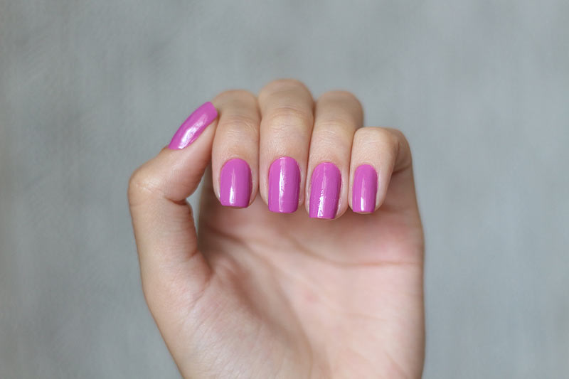 Esmalte Roxo - Biquini Specialitta - confira todos os detalhes sobre o esmalte biquini que faz parte da nova coleção Delicias de Verão da Speciallitá - Hits.