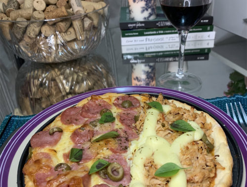MASSA DE PIZZA FÁCIL - Veja o passo a passo de uma deliciosa e pratica pizza caseira! A melhor e mais fácil massa de pizza para fazer em casa. VEJA