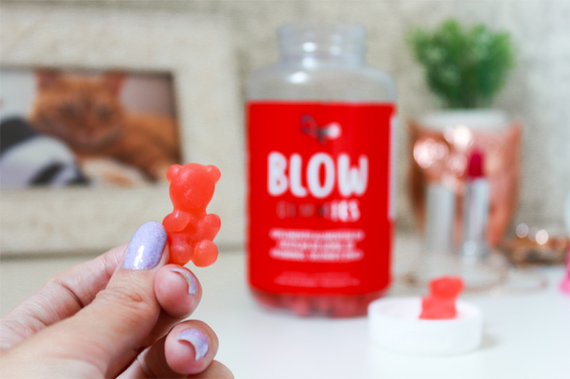 Blow Gummies: Vitamina para os cabelos - todos os detalhes sobre essa vitamina que promete auxiliar na saude dos cabelos e unhas. Veja o que eu achei.